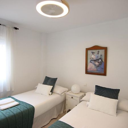 Rentalsevilla Espacioso Apartamento En La Alameda De Hercules Con Parking Eksteriør bilde